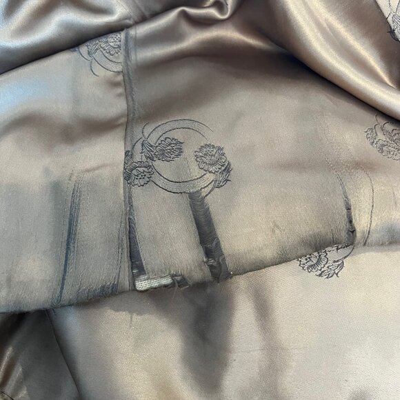 Vintage Luxury Genuine Fur coat - Picture 16 of 16